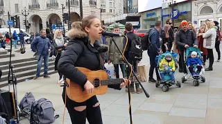 💜 LONDON BUSKING "Remedy" - Adele | Allie Sherlock Cover - love playing in Piccadilly Circus London