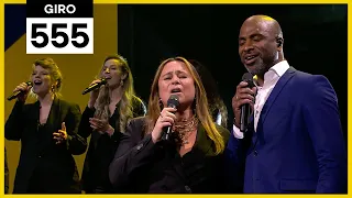 Giro555 | Dwight Dissels & Trijntje Oosterhuis – Lean On Me