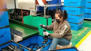 Activities of workers working in Korea Auto Parts Factory | 한국 자동차 부품 공장