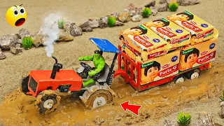 Diy tractor Heavy truck stuck in mud with Parle G science project | diy tractor | @sanocreator