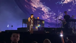 6 - Never Be alone (London, O2 Arena, 19.04.2019)