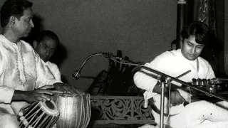 Raga Bageshree & Malkauns ~ Ustad Amjad Ali Khan & Pt Kishan Maharaj ~ Varanasi (1977)