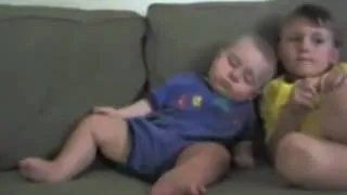 Смешные дети.Top,Funny,baby,babies,falls, falling funny,