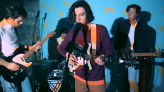 Peach Pit - Drop the Guillotine (Live)