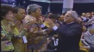 Benny Hinn Prays Over Indonesia's Pastors (Timotius Arifin, Indri Gautama, etc)