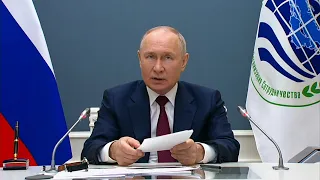 Putin garante que a Rússia sofre uma "guerra híbrida" mas que vai enfrentar pressões