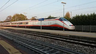 HD - Frecciabianca (ES FB 8817) Venezia S.L. - Lecce in transito sulla Padova-Bologna