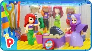 ♥ LEGO Ariel Buys SUPERHERO COSTUME to Save the Underwater Kingdom