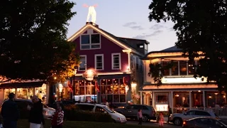 Follow the Tourists.. Inside Bar Harbor's Main Street