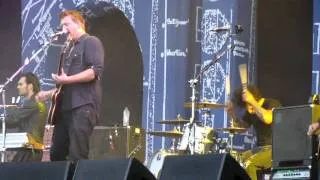 Queens Of The Stone Age- Little Sister (Rock Werchter 2011).MPG