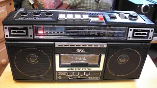 QFX BOOMBOX  J 22OBT