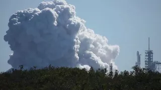 Falcon Heavy test fire