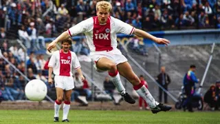 ⚽️DENNIS BERGKAMP⚽️- EXTREMELY RARE SKILLS YOU NEVER SEEN