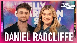 Daniel Radcliffe & Kelly Clarkson Love Rapping 'Eminem' At Karaoke
