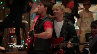 Teen Beach Movie: Cruisin' for a Bruisin (Legendado)