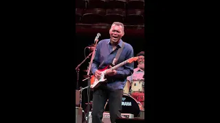 Robert Cray - Sitting on Top of the World ￼