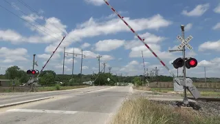 How a Double Railroad Crossing Works