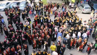 Выпускники ИММт перед церемонией вручения дипломов 2015