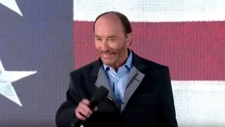 Lee Greenwood Sings ‘God Bless the USA’ at President Donald Trump’s Inauguration