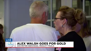 Alex Walsh goes for gold
