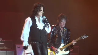 Hollywood Vampires - Manic Depression Live at Rock in Rio Lisbon 2016