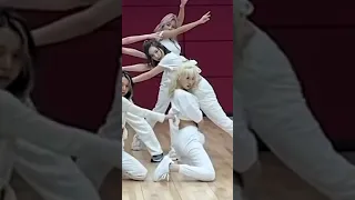 TWICE MORE AND MORE DANCE PRACTICE NAYEON FOCUS