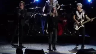 U2 & Patti Smith - People Have The Power, Paris 2015-12-06 - U2gigs.com