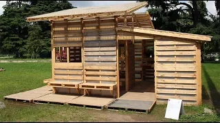 People Are Building Pallet Houses In Their Backyard And It’s Amazing.