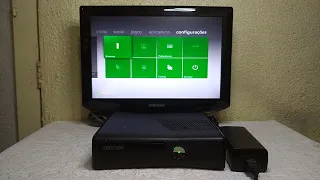ITEM 051 - Xbox 360 Slim ( Leia a Descrição ) (VENDIDO)