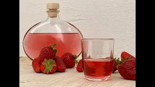 STRAWBERRY LIQUEUR best italian recipe