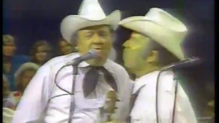 Music - 1976 - Bob Wills Texas Playboys Band - San Antonio Rose - Sung Live At ACL