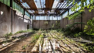 Exploring an Abandoned Boarding School: Crumbling for 30 Years