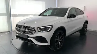 GLC Coupé 300 de AMG Line blanco polar