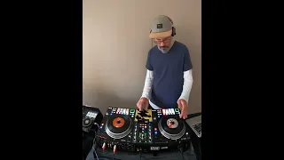 Scratches freestyle w/ Rane One music: Kormac - Scratch Marchin’ #riscadj #dj #scratch #session