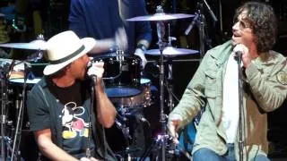 Pearl Jam - Hunger Strike w/Chris Cornell - Bridge School (October 26, 2014)