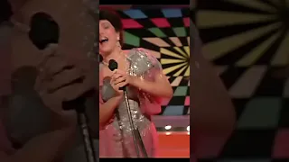 Honthon Pe Taaje Gulab Ki Laali (HD) - Dance Dance Songs - Mithun - Smita Patil - Mandakini #viral