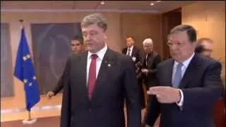 Poroshenko meets EU leaders: Ukrainian president calls for new sanctions against Russia
