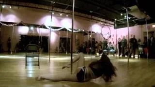 Jerlyn Scott- Christmas On a Pole performance 2012