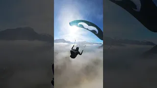 Paragliding at it's best - Chasing the Clouds with a Flare Moustache