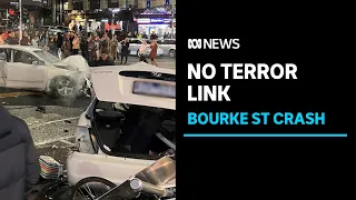 26-year-old man undergoing mental health assessment after Melbourne CBD crash | ABC News