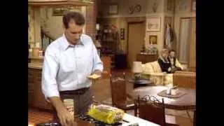 Al Bundy makes a "Tangwich"