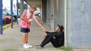 Homeless Guy Does THE UNTHINKABLE!! After I Gave Him Money! (MIND BLOWING)