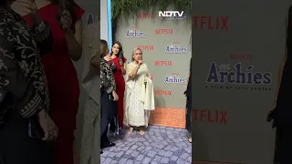 "Don't Shout," Jaya Bachchan Tells Paparazzi While Posing With Tina Ambani