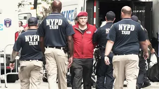 Curtis Sliwa Arrested, Protestors Clash at Anti-Migrant Protest Gracie Mansion NYC