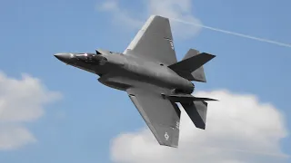 F-35C Lightning II Amazing Maneuvers