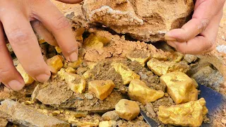 wow Awesome! Digging for Treasure worth millions from Huge Nuggets of Gold at Mountain