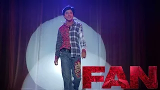 Shah Rukh Khan surprises audience in his new look as 'Gaurav' in Fan