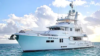 $4,500,000 Superyacht Tour : 2009 Nordhavn 86