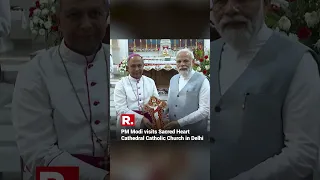 PM Modi visits Sacred Heart Cathedral Catholic Church in Delhi | #shorts