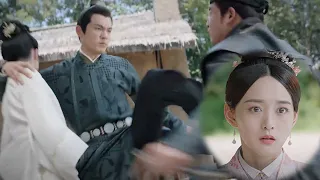 Evil concubine wants to kill Shiyi, but Marquis suddenly appears and frightens her